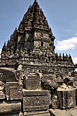 Prambanan - Candi Lara Jonggrang, secondary shrine 